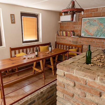 Apartman Cabernet Velke Pavlovice Exterior photo