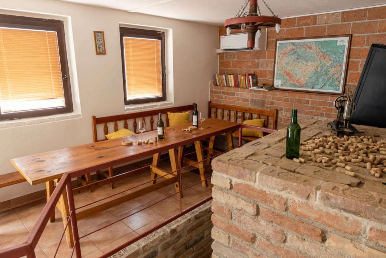 Apartman Cabernet Velke Pavlovice Exterior photo