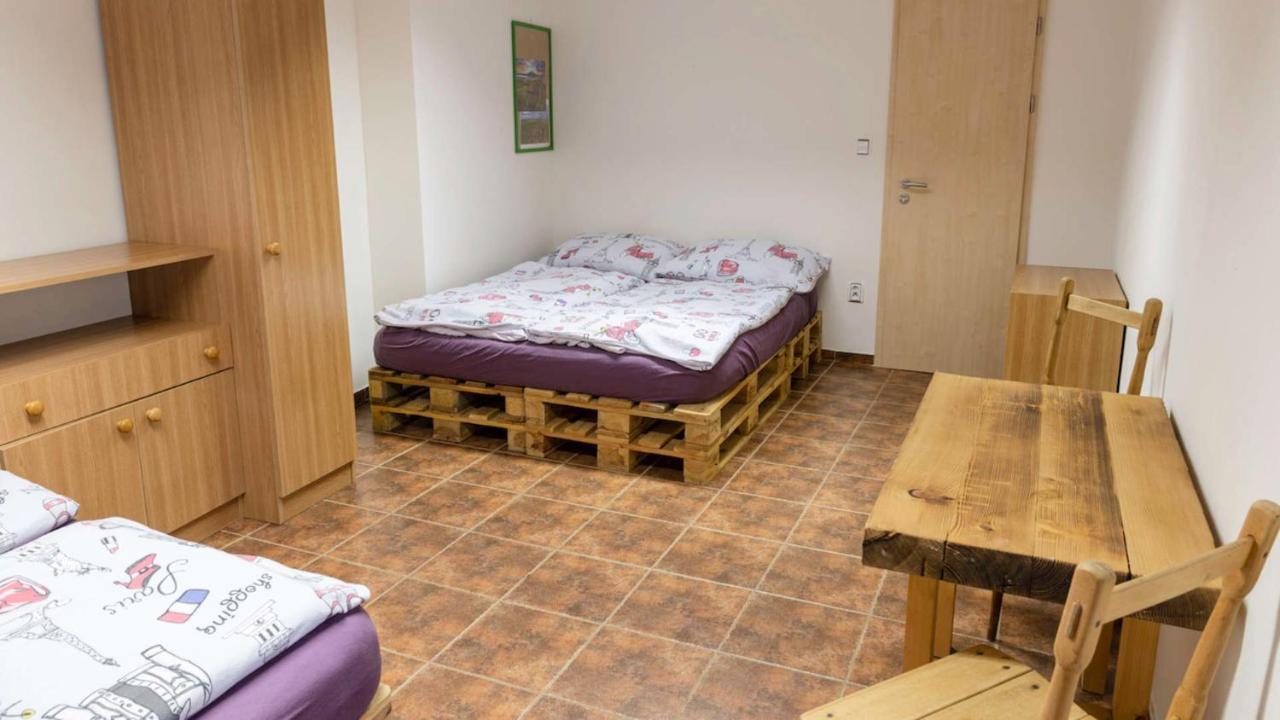 Apartman Cabernet Velke Pavlovice Exterior photo
